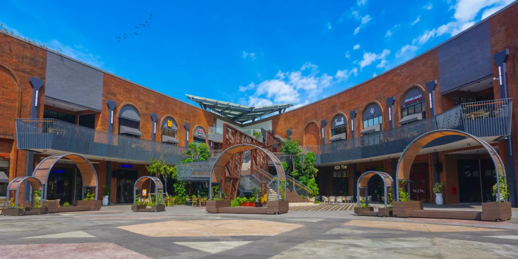 Summarecon Mall Featured