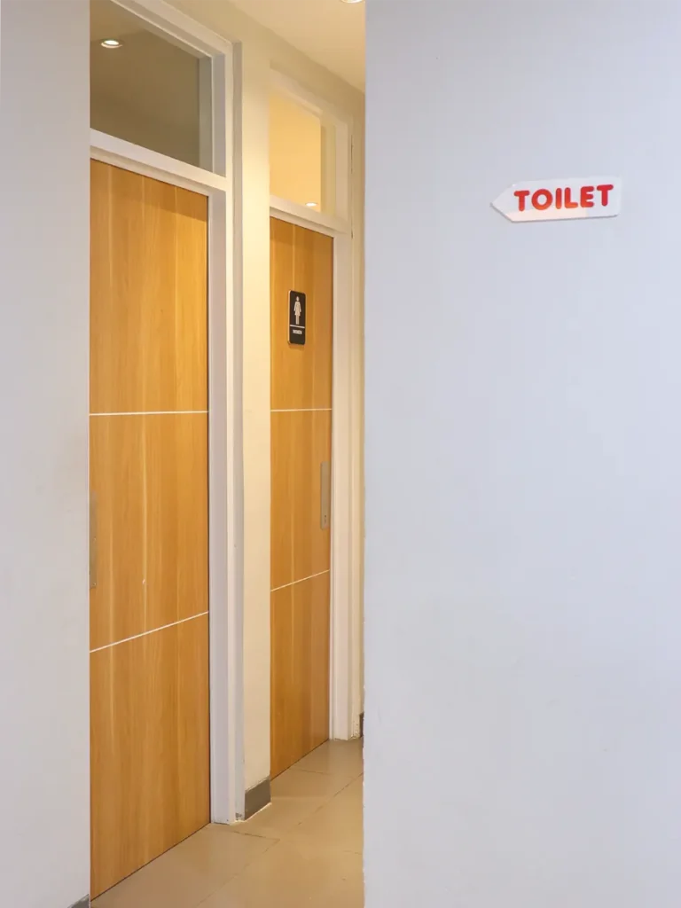 TOILET